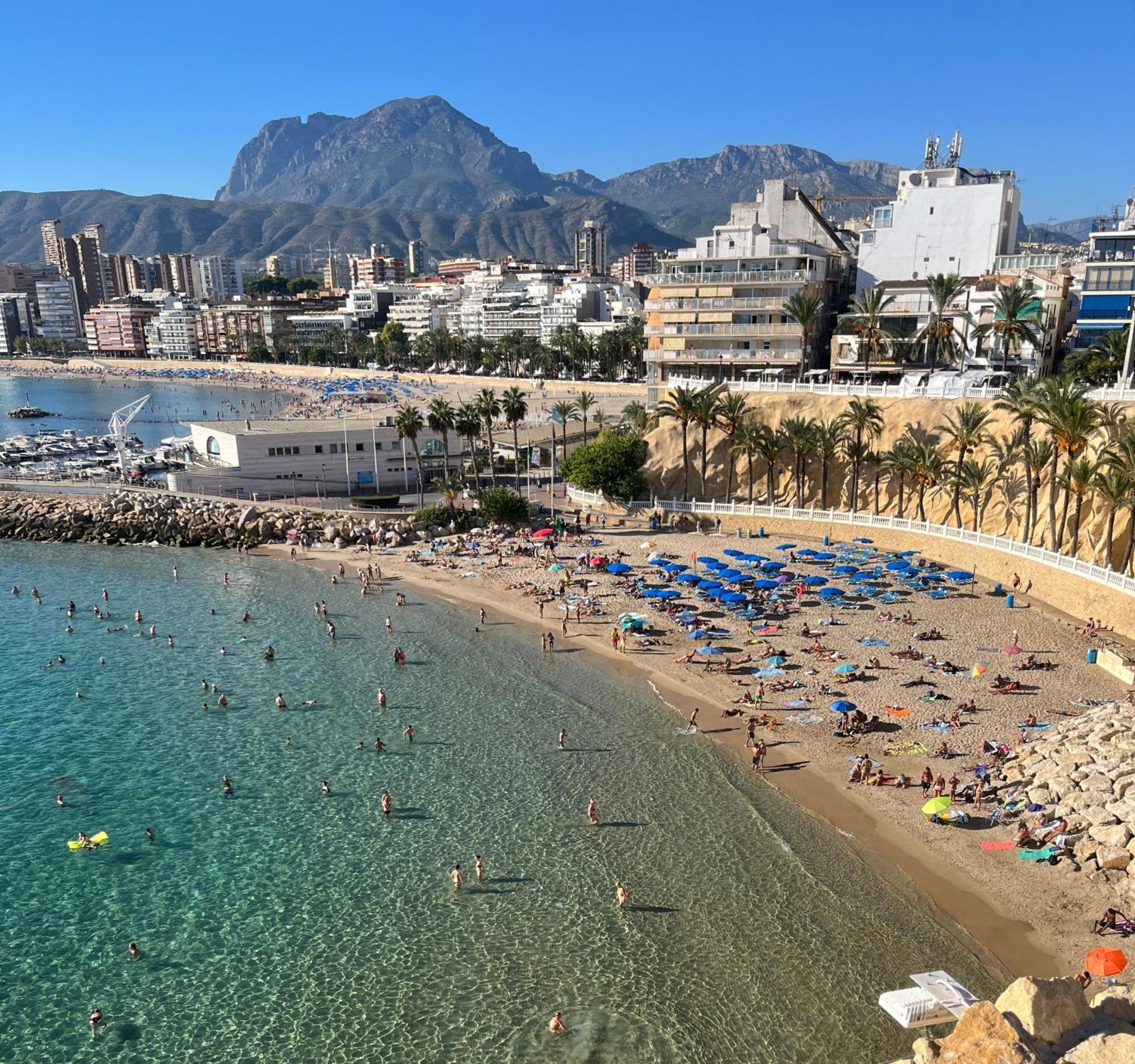 Rouna I By Gloove Benidorm Eksteriør bilde